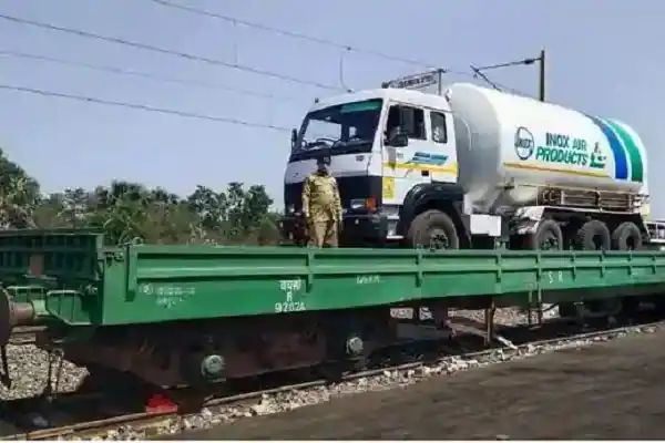 ಕೊರೋನಾ ಚಿಕಿತ್ಸೆಗೆ ಬೆಂಬಲವಾಗಿ ನಿಂತ ಭಾರತೀಯ ರೈಲ್ವೆ, ದೇಶದ ವಿವಿಧ ಭಾಗಗಳಿಗೆ  ಹೊರಡಲಿದೆ ‘ಆಕ್ಸಿಜನ್ ಎಕ್ಸ್​ಪ್ರೆಸ್’ !