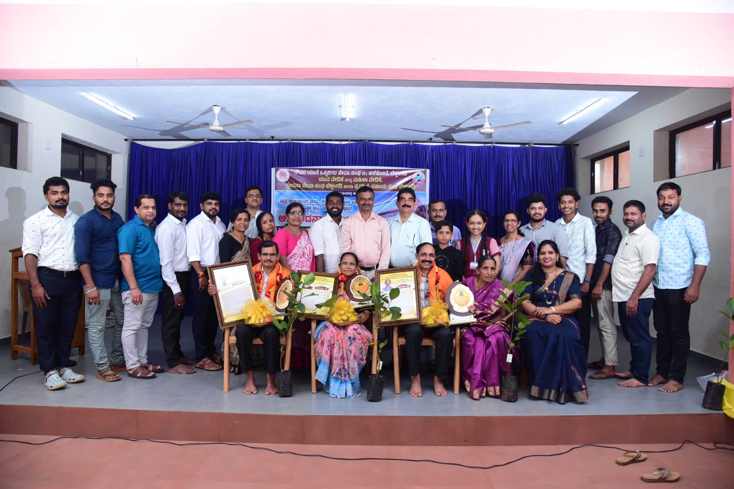 ವಾಣಿ ಕಾಲೇಜಿನ ನಿವೃತ್ತ ಪ್ರಾಂಶುಪಾಲರಾದ ಡಿ.ಯದುಪತಿ ಗೌಡರವರಿಗೆ ಗೌರವಾರ್ಪಣೆ