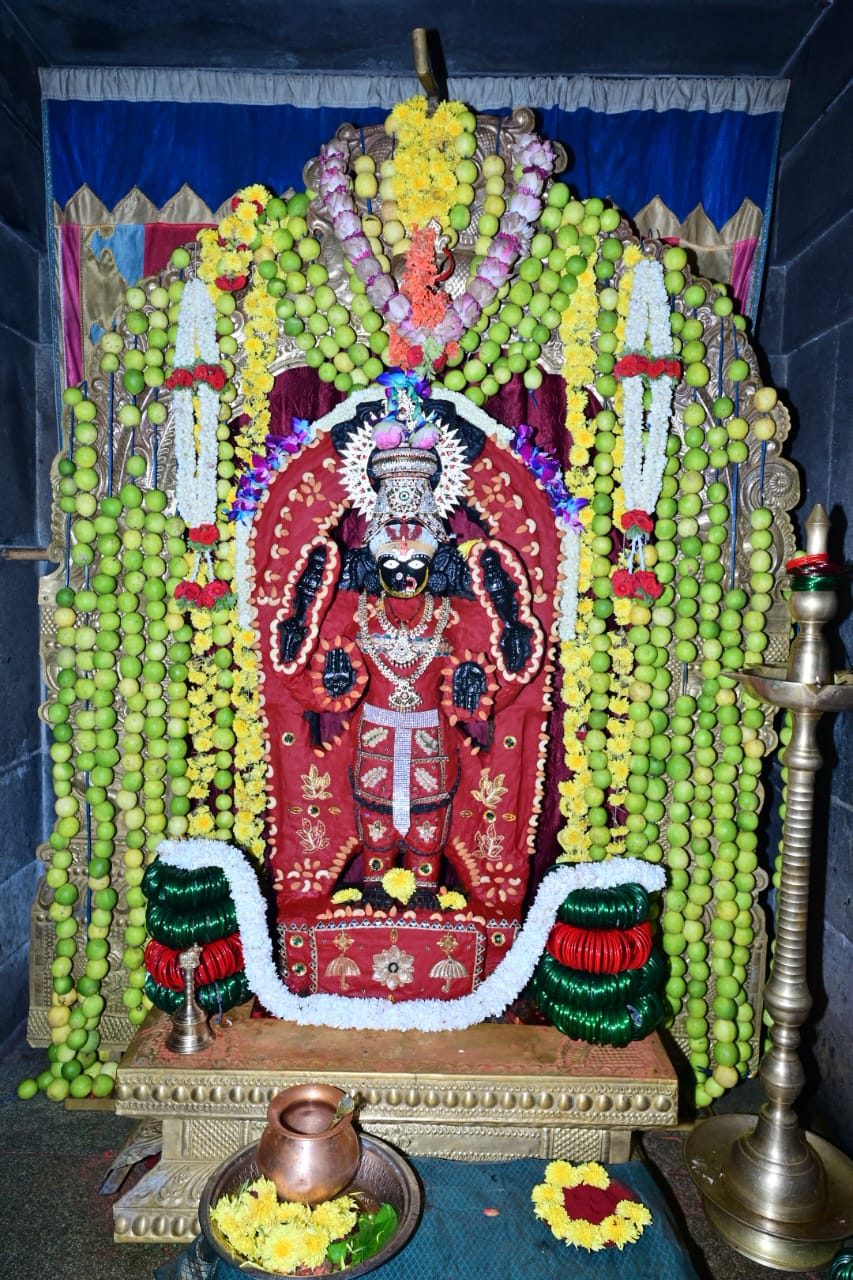 ಶ್ರೀ ಕ್ಷೇತ್ರ ಆದಿಚುಂಚನಗಿರಿ ಮಹಾಸಂಸ್ಥಾನ ಮಠದಲ್ಲಿ ಶರನ್ನವರಾತ್ರಿ ಪೂಜೆ