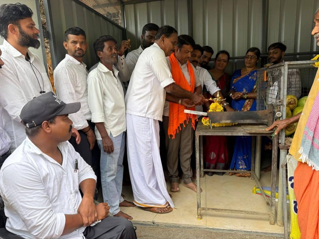 ವೀಲ್ ಚೇರ್ ನಲ್ಲಿ ಕುಳಿತು ಎಳನೀರು ವ್ಯಾಪಾರ ಮಾಡುತ್ತಿದ್ದ ಜಗದೀಶ ರವರಿಗೆ ಆಸರೆಯಾದ ಸಿಎ ಬ್ಯಾಂಕ್ ಧರ್ಮಸ್ಥಳ