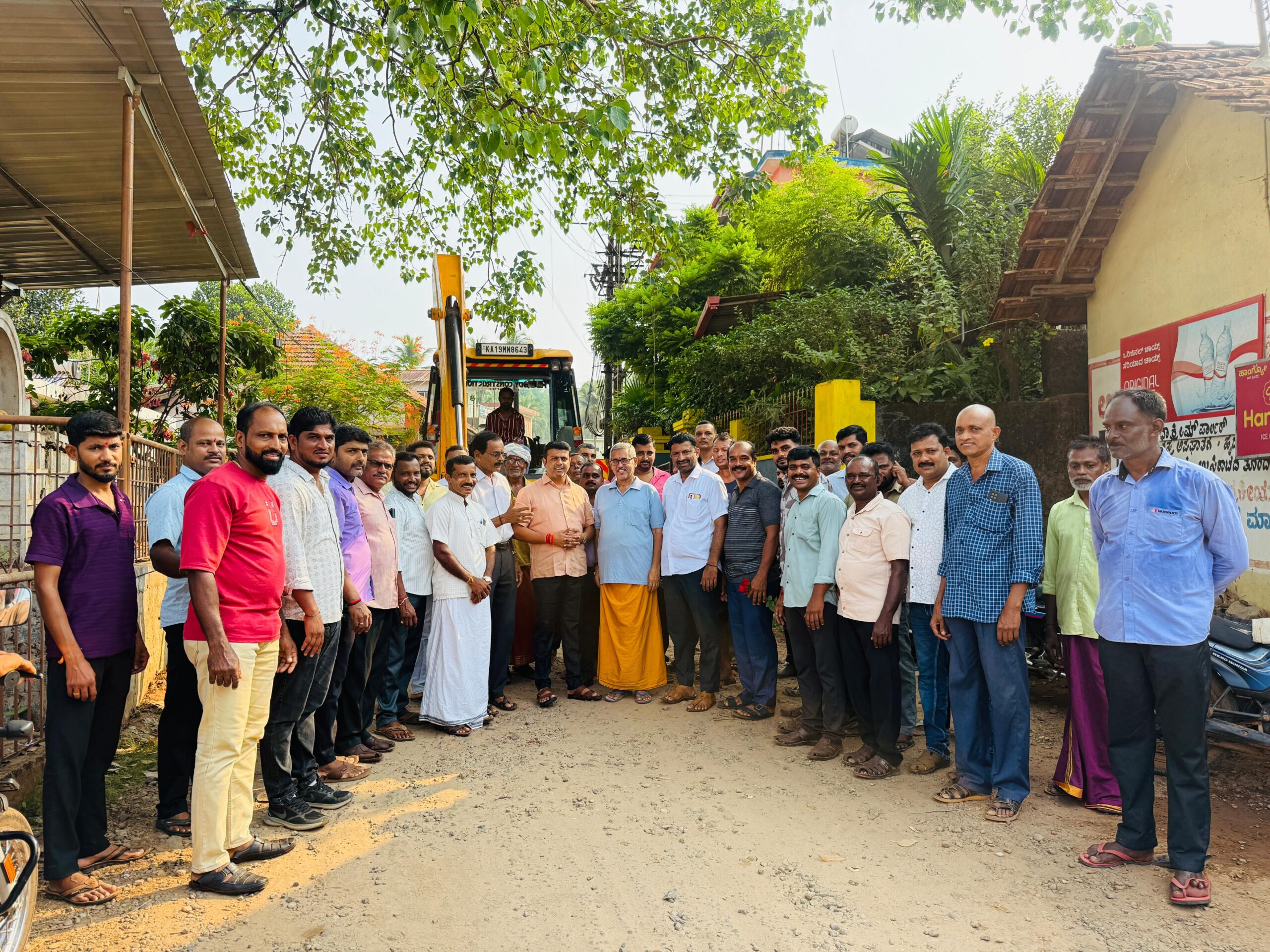 ಮಾಲಾಡಿ–ಪುರಿಯ ರಸ್ತೆ ಡಾಮರೀಕರಣ ಕಾಮಗಾರಿಗೆ ಚಾಲನೆ: ಶಾಸಕ ಹರೀಶ್ ಪೂಂಜ