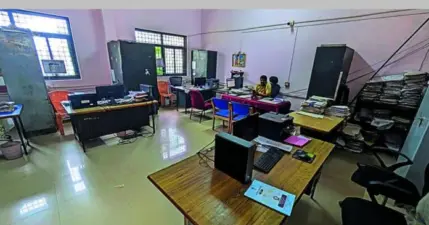 ಸಕಲೇಶಪುರ: ಅಕ್ರಮ ಭೂ ಮಂಜೂರಾತಿ ಹಗರಣ – ಬಂಧನ ಭೀತಿಯಿಂದ ನೂರಕ್ಕೂ ಹೆಚ್ಚು ಅಧಿಕಾರಿಗಳು ಸಾಮೂಹಿಕ ರಜೆ!