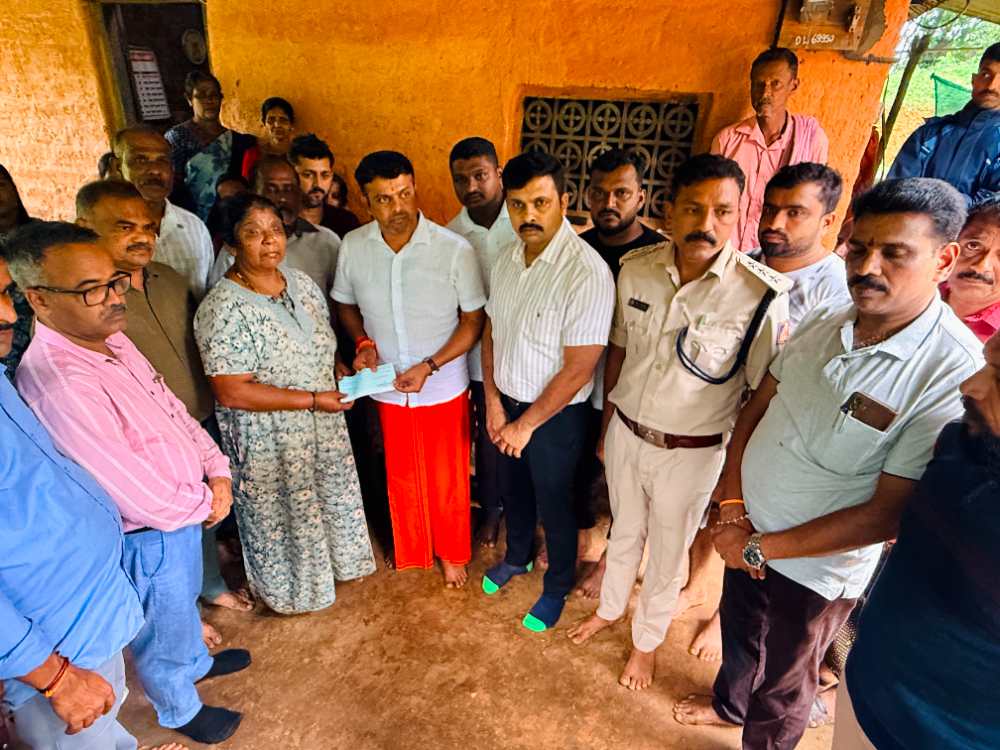 ಕಾಡಾನೆ ದಾಳಿಯಲ್ಲಿ ಮೃತಪಟ್ಟ ಬಾಲಕೃಷ್ಣ ಗೌಡರ ಕುಟುಂಬಕ್ಕೆ ಶಾಸಕ ಹರೀಶ್ ಪೂಂಜ ಸಾಂತ್ವನ – ರೂ.20 ಲಕ್ಷ ಪರಿಹಾರಕ್ಕೆ ಕ್ರಮ